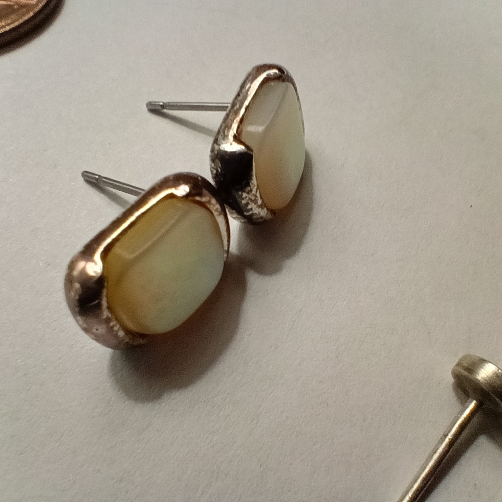 Vintage Native Silver Teardrop Earrings - Picture 2 of 6